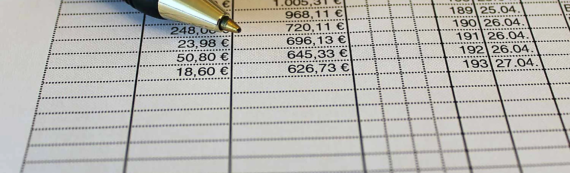 finanzbuchhaltung_72423387.jpg